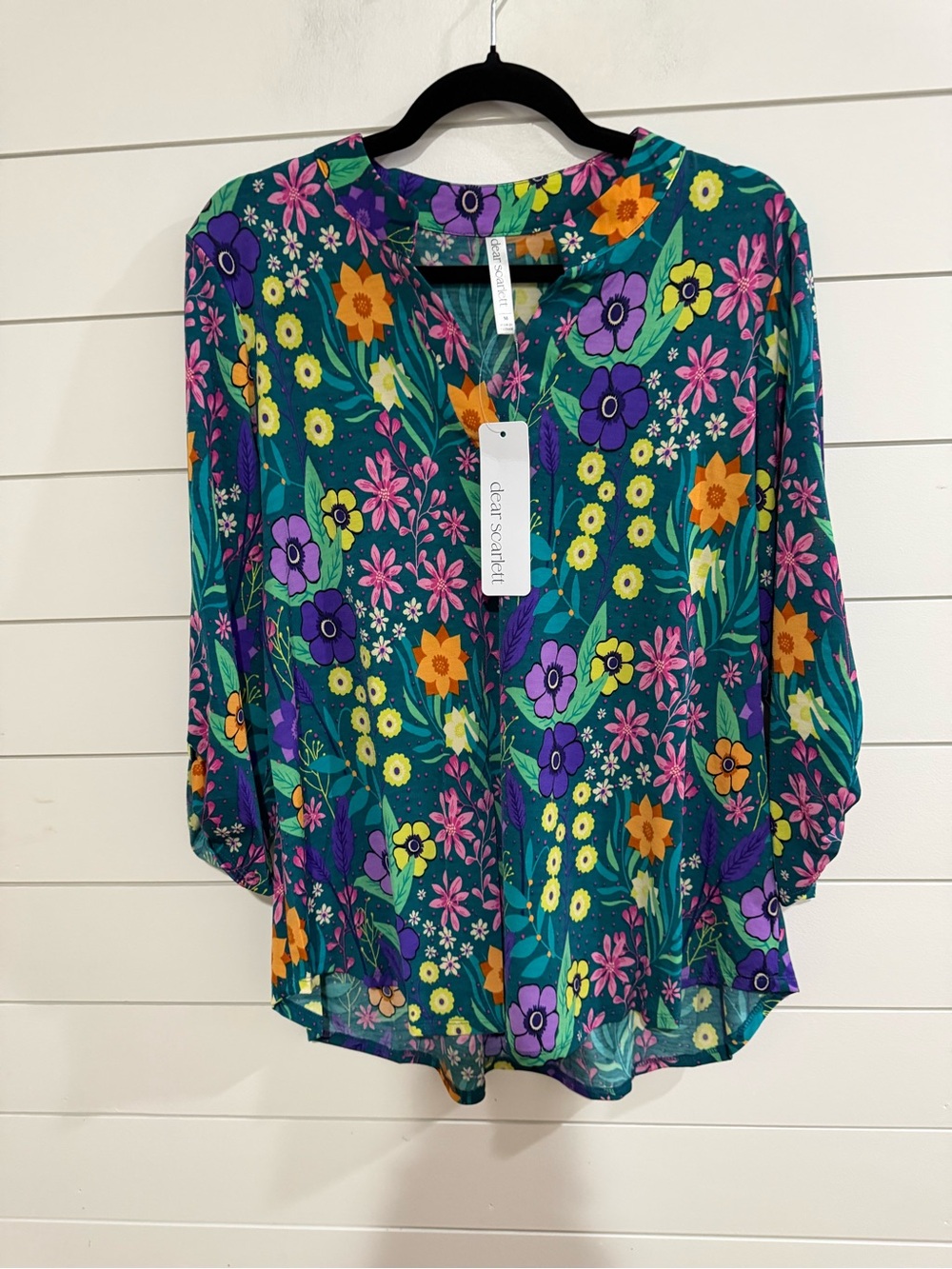 Dear Scarlett  Floral Split-Neck Blouse in Teal